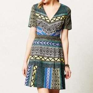 ANTROPOLOGIE Dress Womens Sz 4 Green Ethnic Tribal "New Moon" A-Lined Lined
